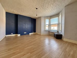 Lounge- click for photo gallery